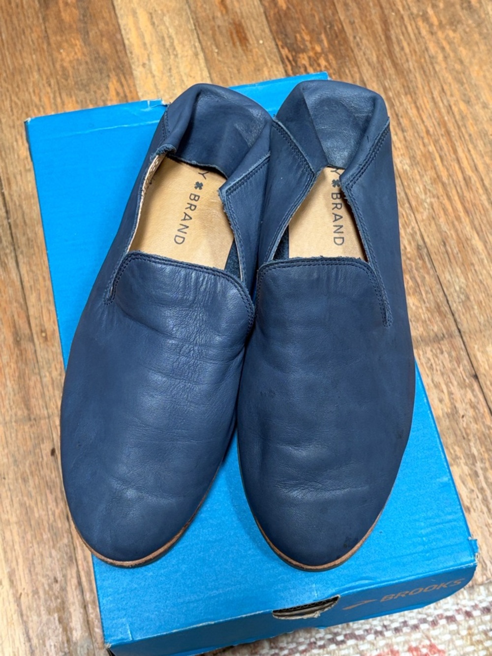 Lucky Brand dark navy blue leather women’s Loafers 6.5